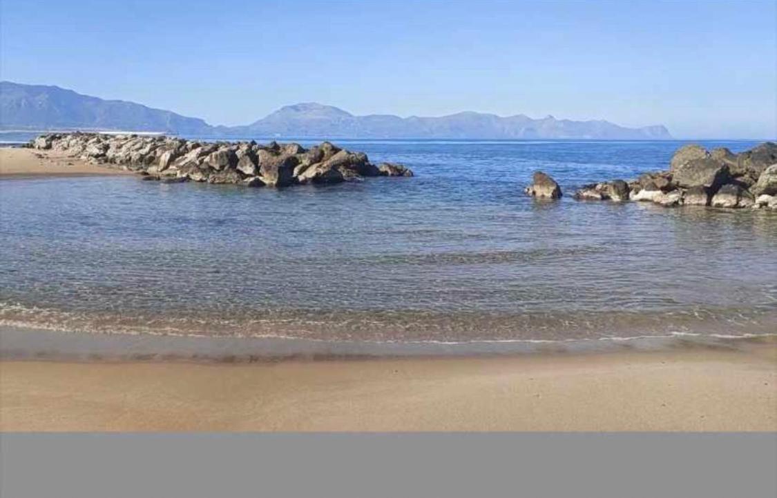トラッペートVista Mareアパートメント エクステリア 写真